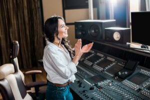 Apple Music Pay Per Stream: Calculate Your Royalties